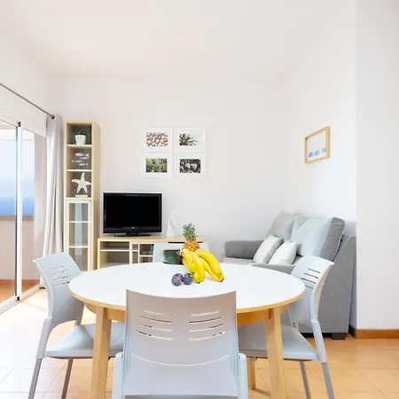 Apartment Home2Book Beach Front Little Paradise